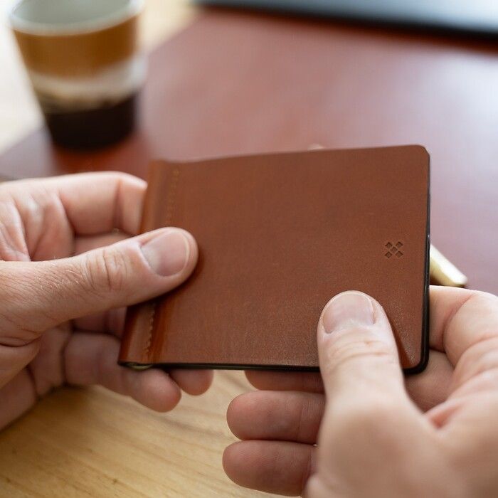 Leather Wallet CLYP chestnut